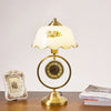 Retro-Tischlampe mit Rüschen und Uhr