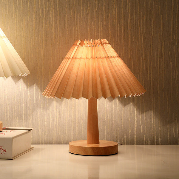 Nordische LED-Tischlampe mit Falten