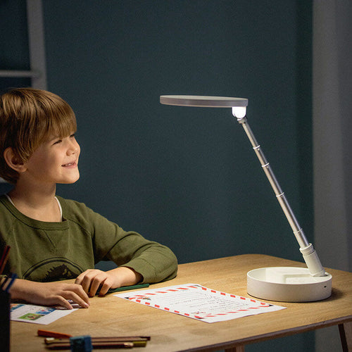 Verstellbare LED-Tischlampe für das Arbeitszimmer