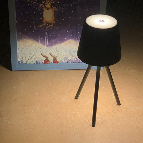 Moderne minimalistische LED-Tischlampe mit Stativ