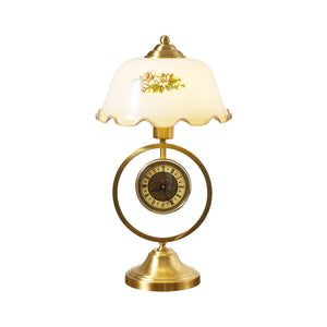 Retro-Tischlampe mit Rüschen und Uhr