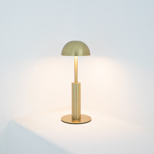 Minimalistische LED-Tischlampe im Kuppeldesign