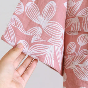 Weicher Kimono-Bademantel mit Blumendruck und langen Ärmeln