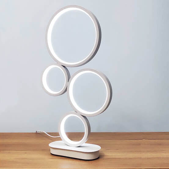 Minimalistische moderne LED-Tischlampe mit 4 Kreisen