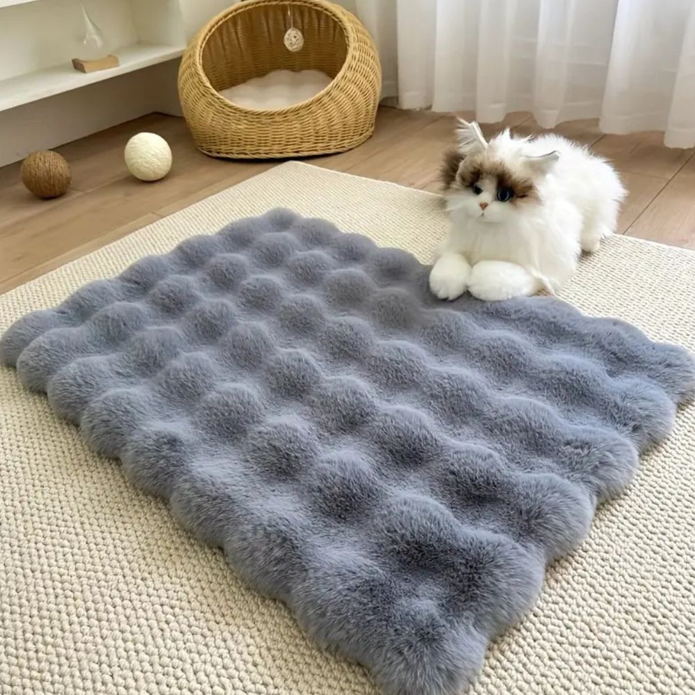 Flauschiger Teppich mit Blasenstruktur für Schlafzimmer
