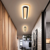 Moderne Lineare LED-Deckenleuchte