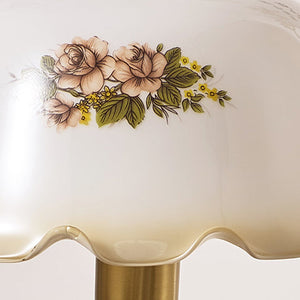 Retro-Tischlampe mit Rüschen und Uhr