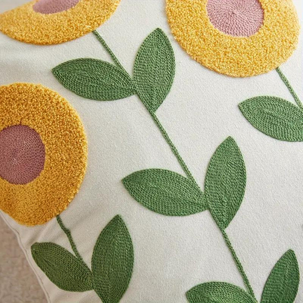Kissenbezug mit Blumenmuster