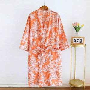 Weicher Kimono-Bademantel mit Blumendruck und langen Ärmeln