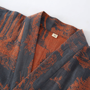 Bedruckter weicher Kimono-Bademantel
