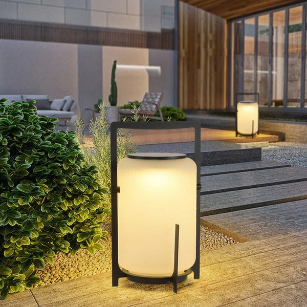 Solarbetriebene LED-Außenlampe mit Bewegungssensor