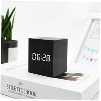 Mini LED Wecker mit Helligkeit & Nachtmodus