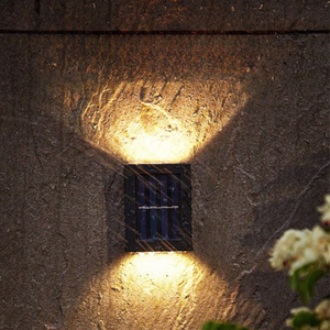 Solar-LED-Außenwandleuchte mit Bewegungserkennung