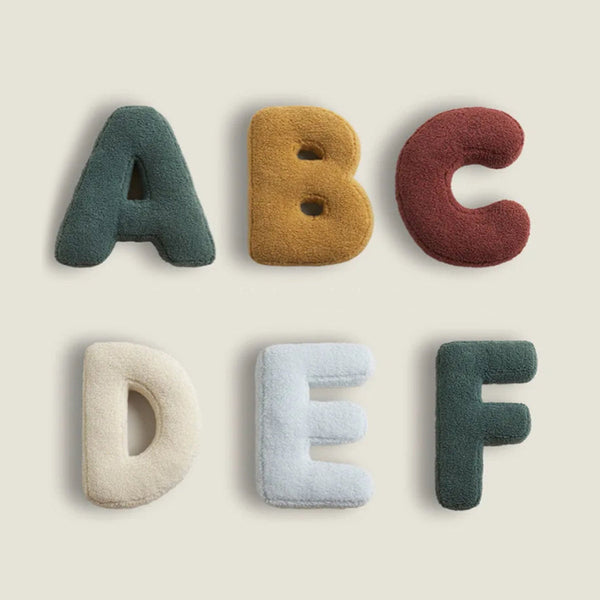 Weiches Buchstaben Kissen