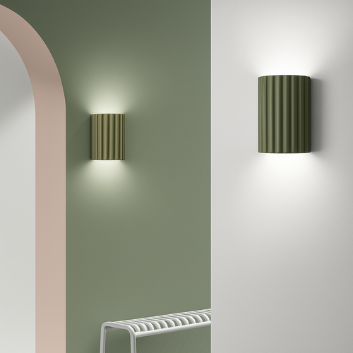 Moderne Zylinder-Wandleuchte mit Rippen