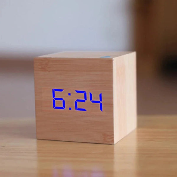Mini LED Wecker mit Helligkeit & Nachtmodus