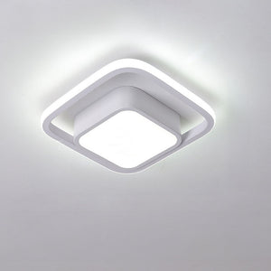 Minimalistische LED Deckenleuchte Im Halo Design