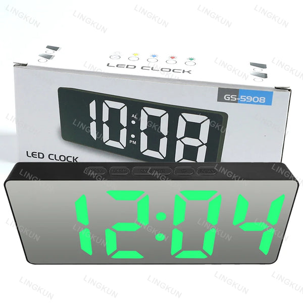 Digitaler LED-Spiegel mit großem Display und digitalem Wecker
