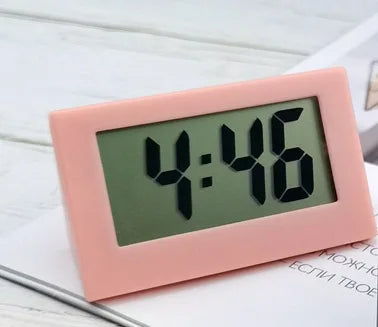 Einfacher moderner Digitalwecker