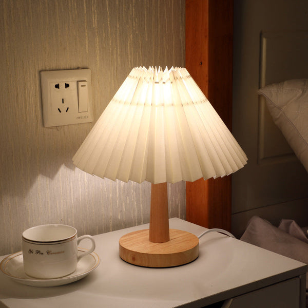 Nordische LED-Tischlampe mit Falten