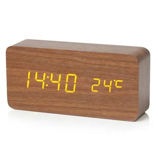 Minimalistischer LED-Digitalwecker aus Holz
