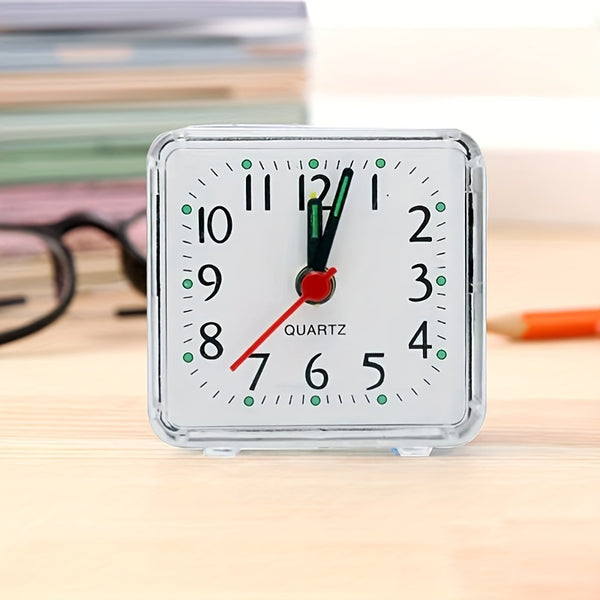 Minimalistischer analoger Wecker mit leisem Ticken