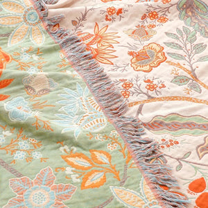 Weiche Kuscheldecke mit Boho-Blumenmuster