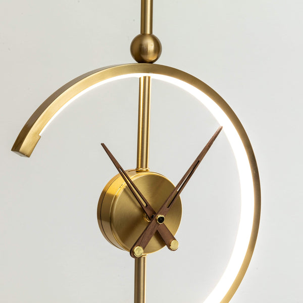 Minimalistische LED-Lampenuhr mit Drahtloser Aufladung