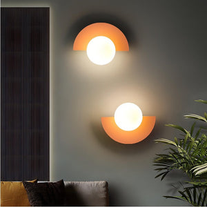 Moderne Halbkreisförmige LED-Wandleuchte