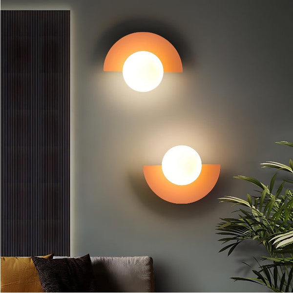 Moderne Halbkreisförmige LED-Wandleuchte