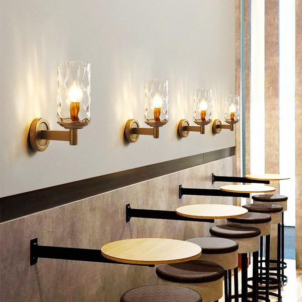 Moderne LED-Wandleuchte mit Strukturiertem Schirm