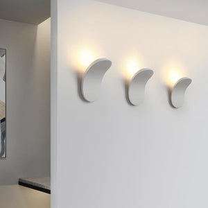 Moderne Wandleuchte mit LED-Beleuchtung