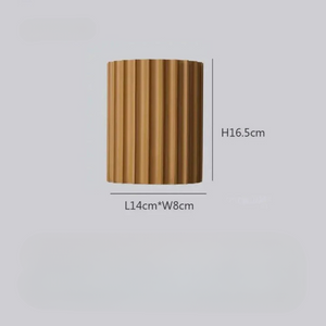 Moderne Zylinder-Wandleuchte mit Rippen